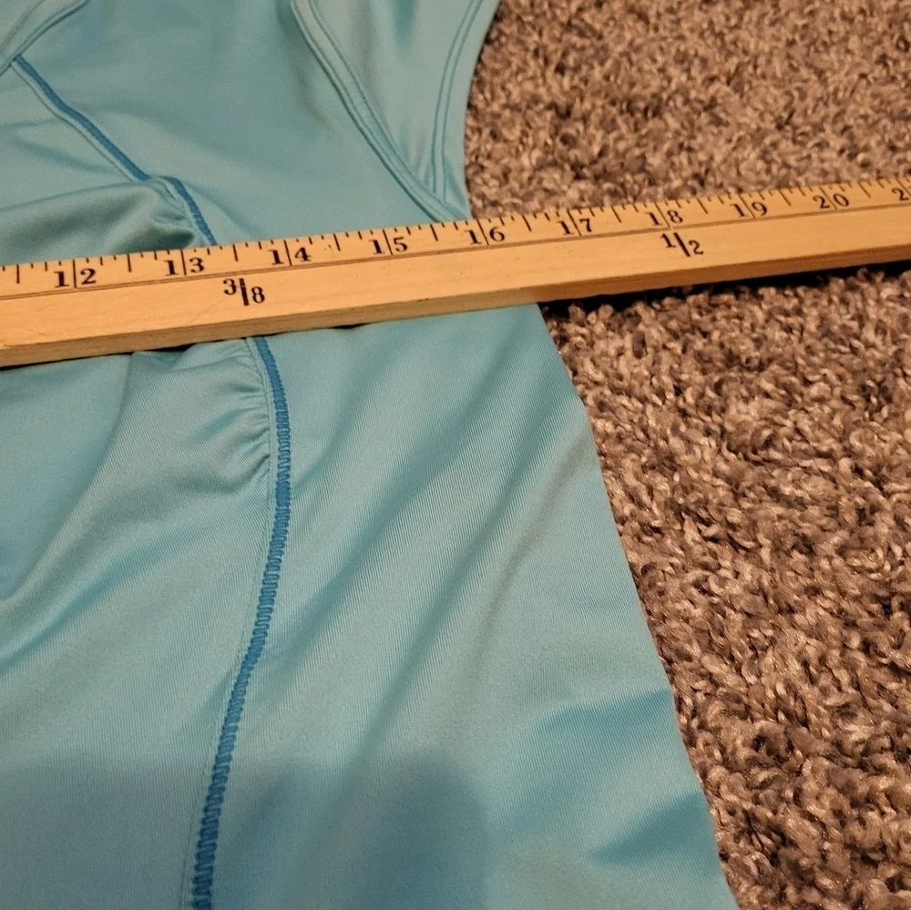 Athleta cap sleeves size medium small  pocket in the back teal color - Picture 9 of 11